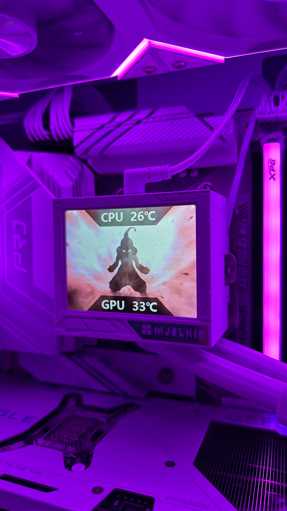 PC Gamer Alta | Ryzen 7 8700F / RTX 5070 / 1TB / Cougar FV270 Blanco / Liquida 360 Con Pantalla