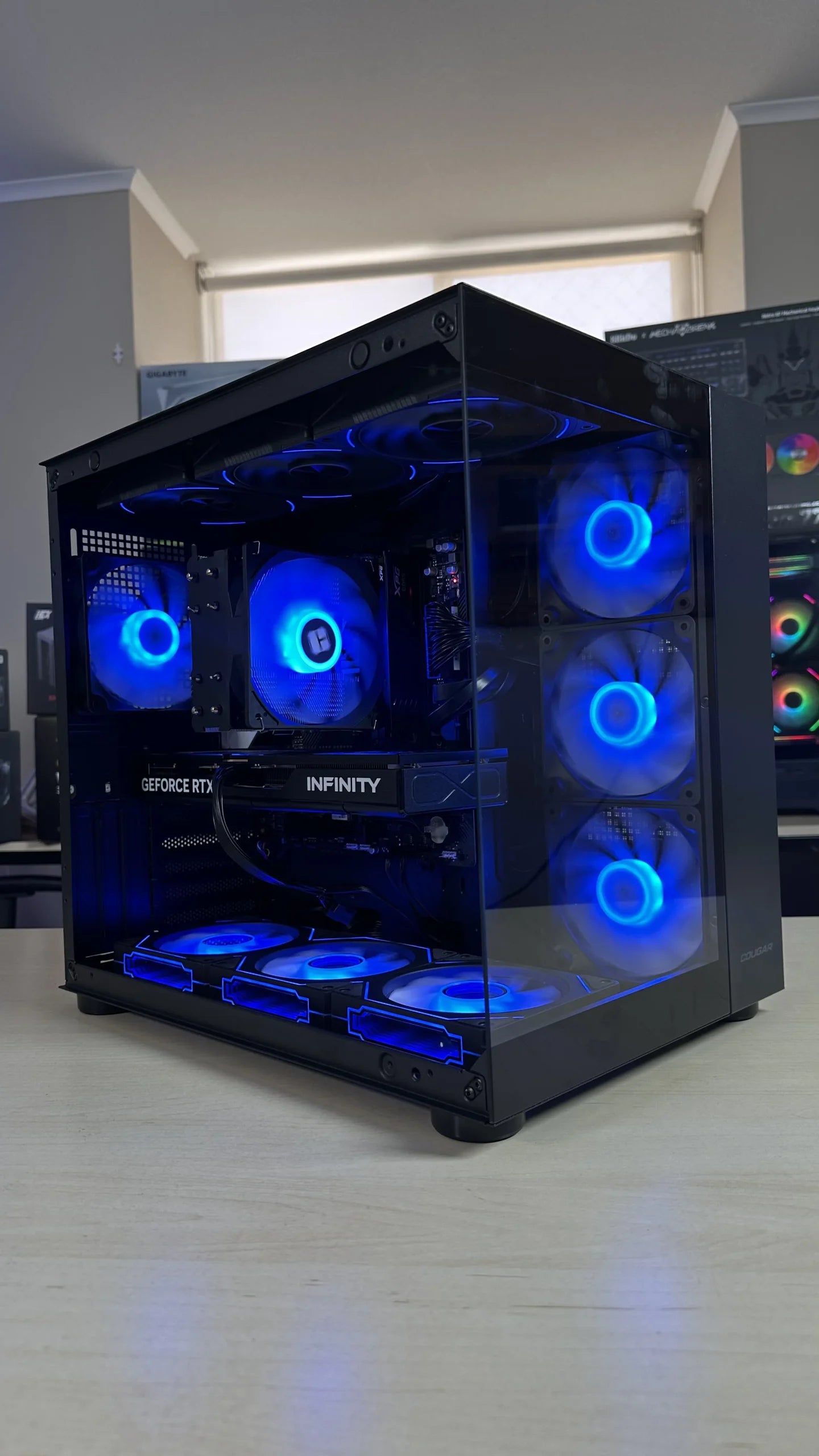 PC Gamer Media | Ryzen 7 5700X / RTX 5060 / 1TB / Gabinete Vidrio Templado