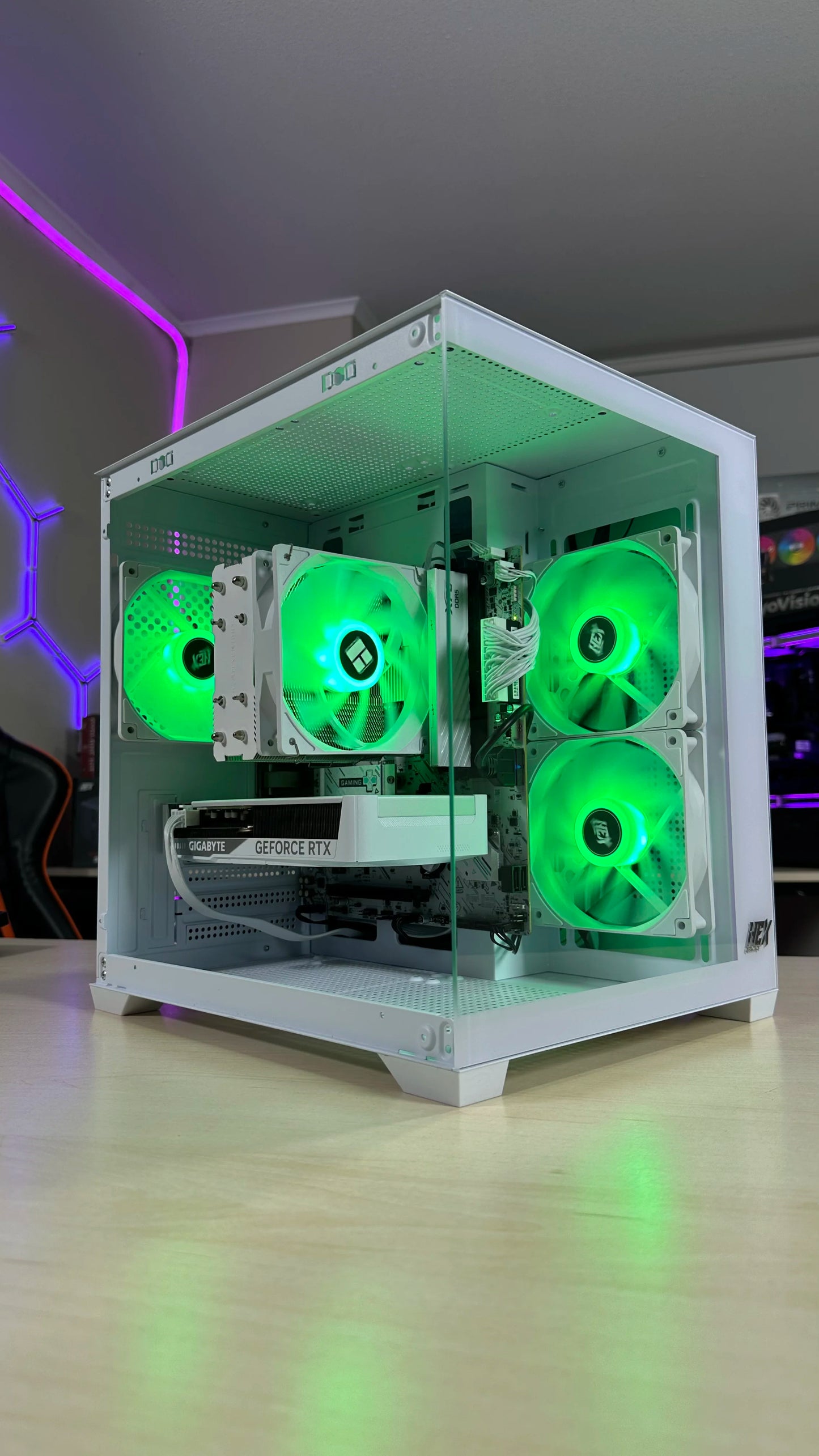PC Gamer Gama Media | Ryzen 5 9600X / RTX 5060 / Gabinete Blanco Vidrio Templado