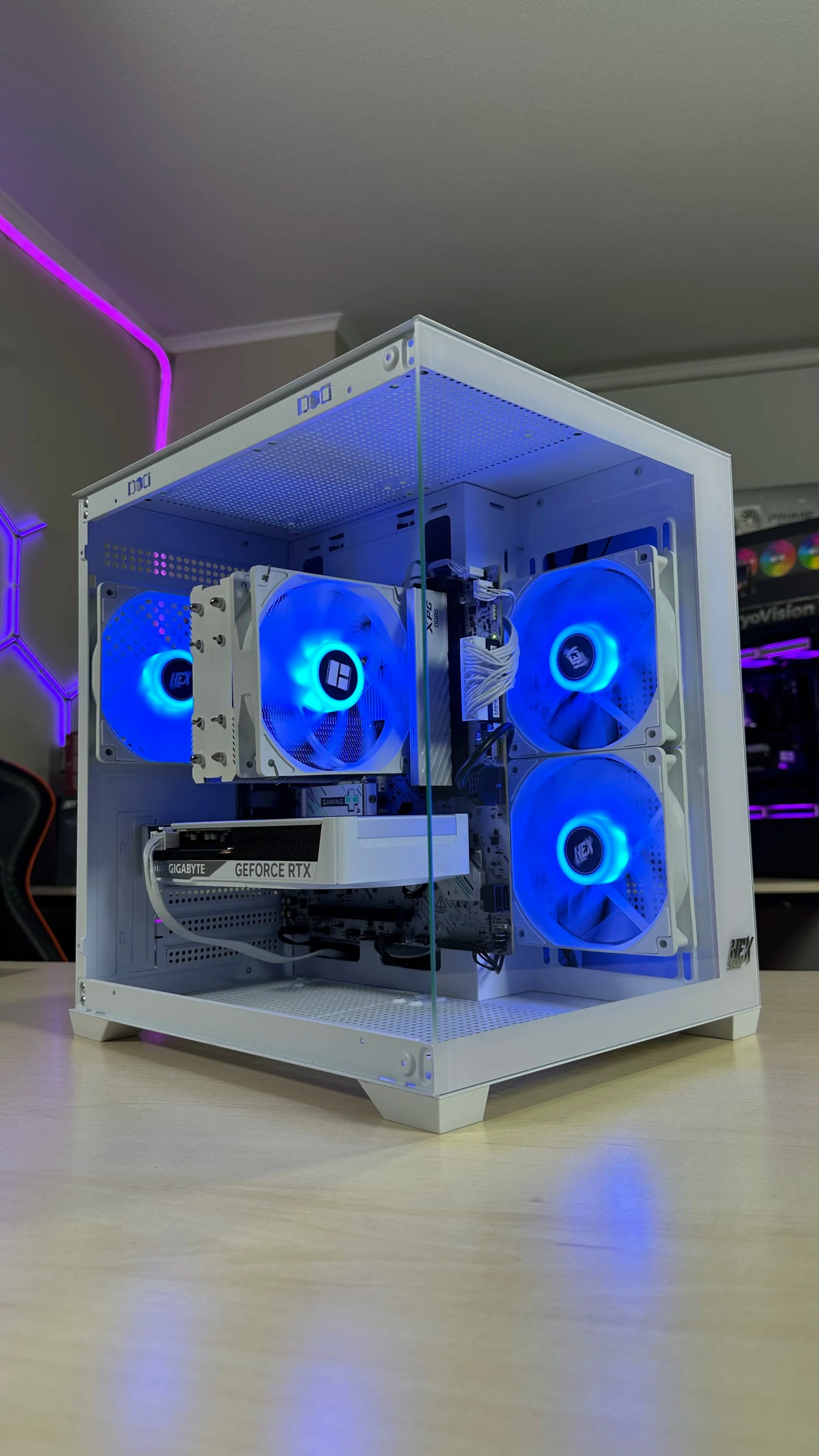 PC Gamer Gama Media | Ryzen 5 9600X / RTX 5060 / Gabinete Blanco Vidrio Templado