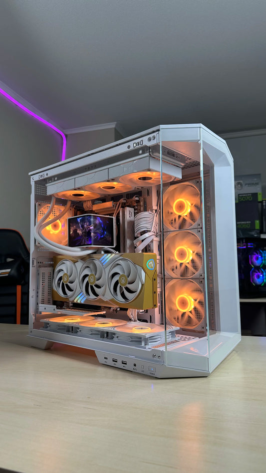 PC Gamer Unico | Ryzen 7 7800X3D / RTX 5070 Midnight Light Edition / Tryx Panorama SE 360