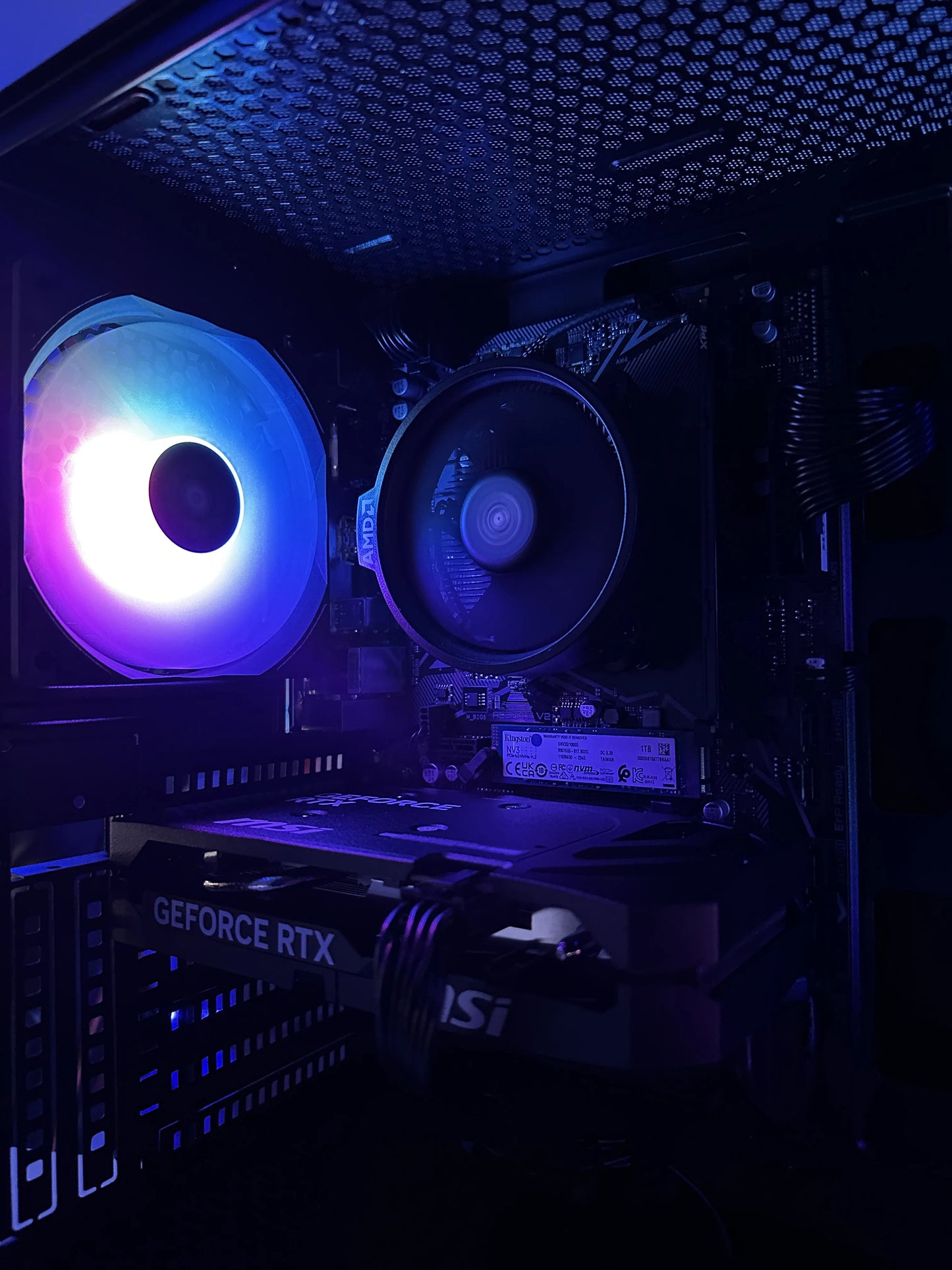 PC Gamer Gama Media | Ryzen 5 5600 / RX 7600 / 1Tb