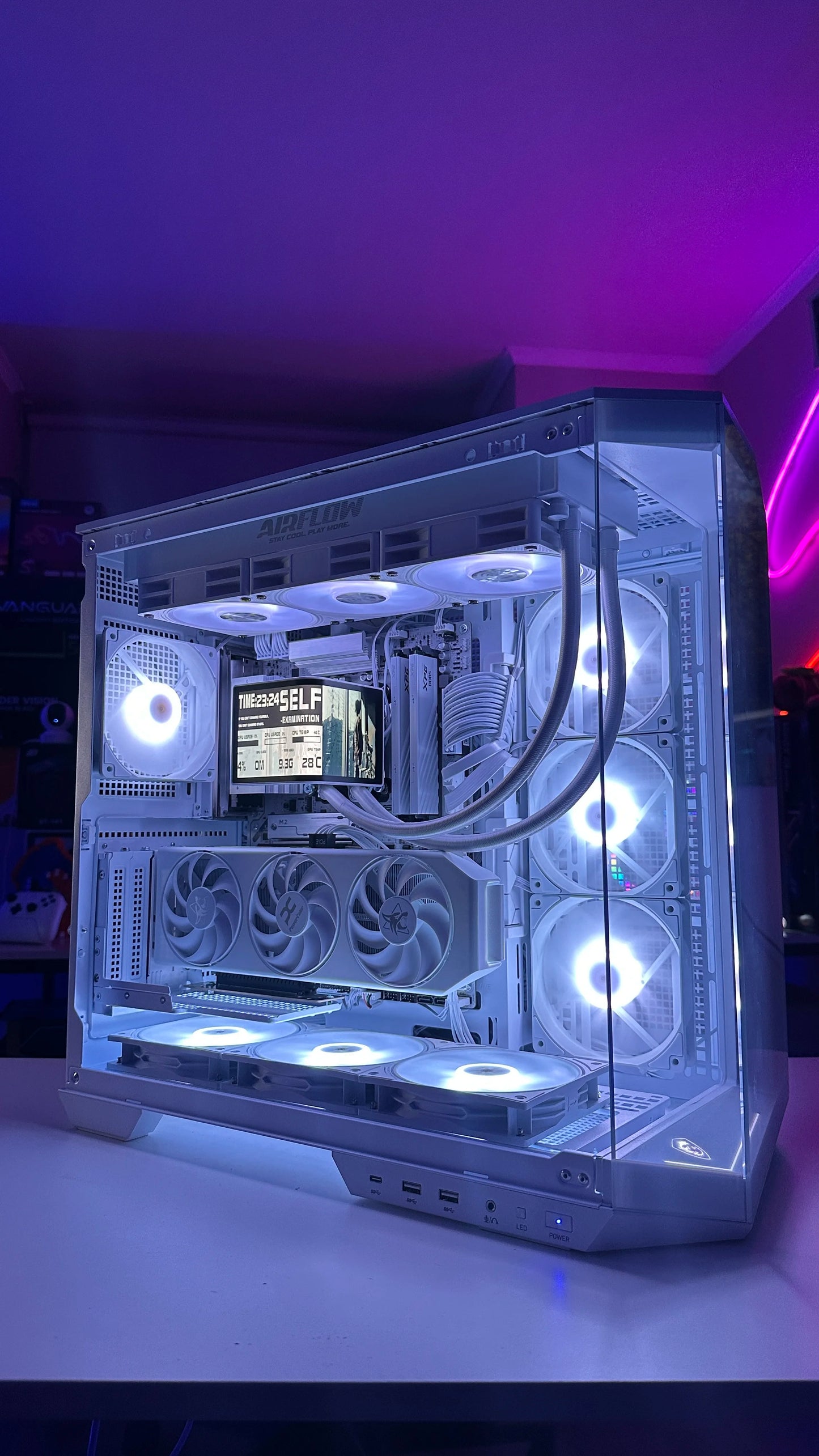 PC Gamer Gama Alta / Ryzen 7 7800X3D / RTX 5070 / Gabinete Pecera