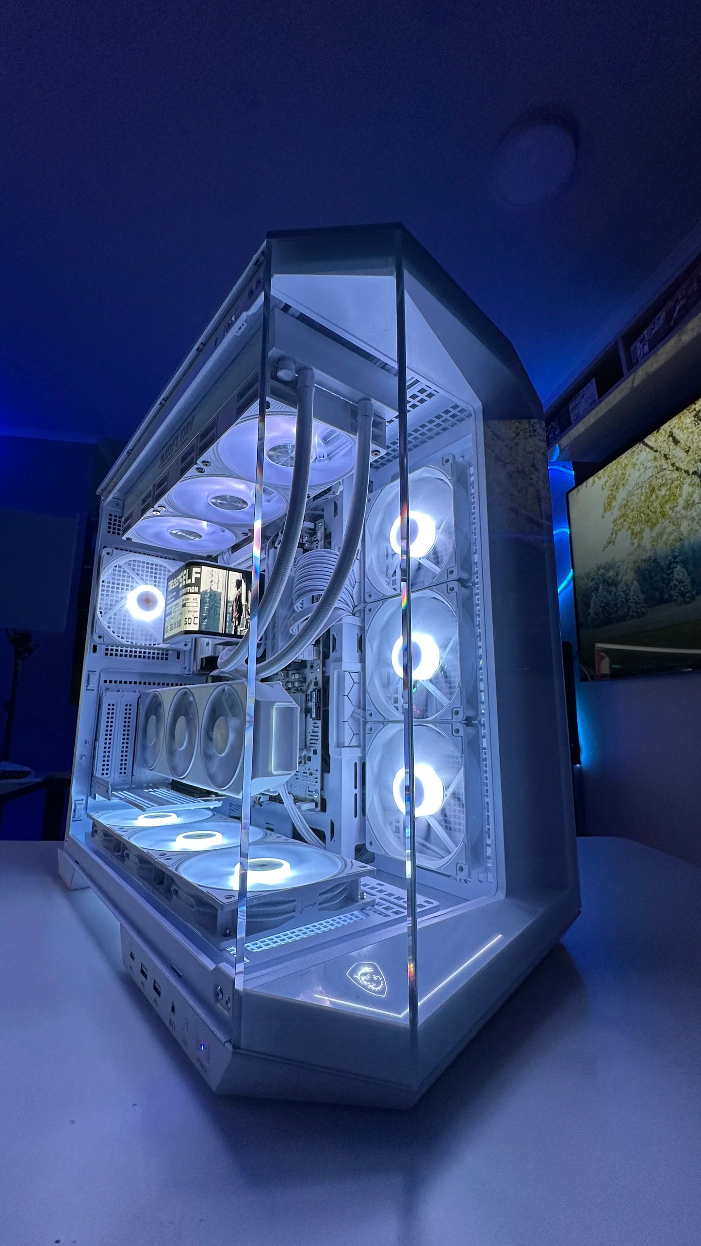 PC Gamer Gama Alta / Ryzen 7 7800X3D / RTX 5070 / Gabinete Pecera