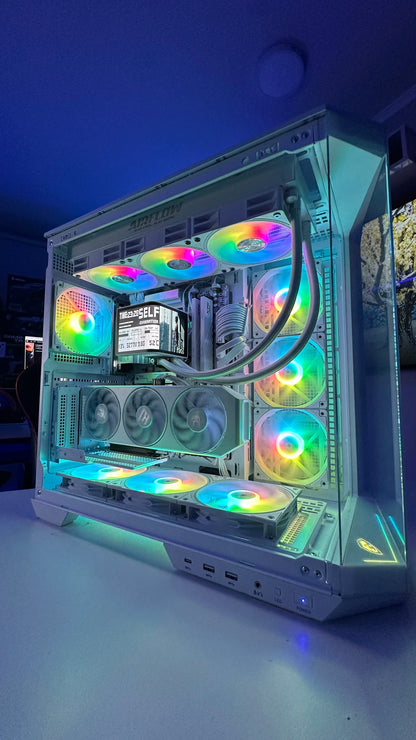 PC Gamer Gama Alta / Ryzen 7 7800X3D / RTX 5070 / Gabinete Pecera