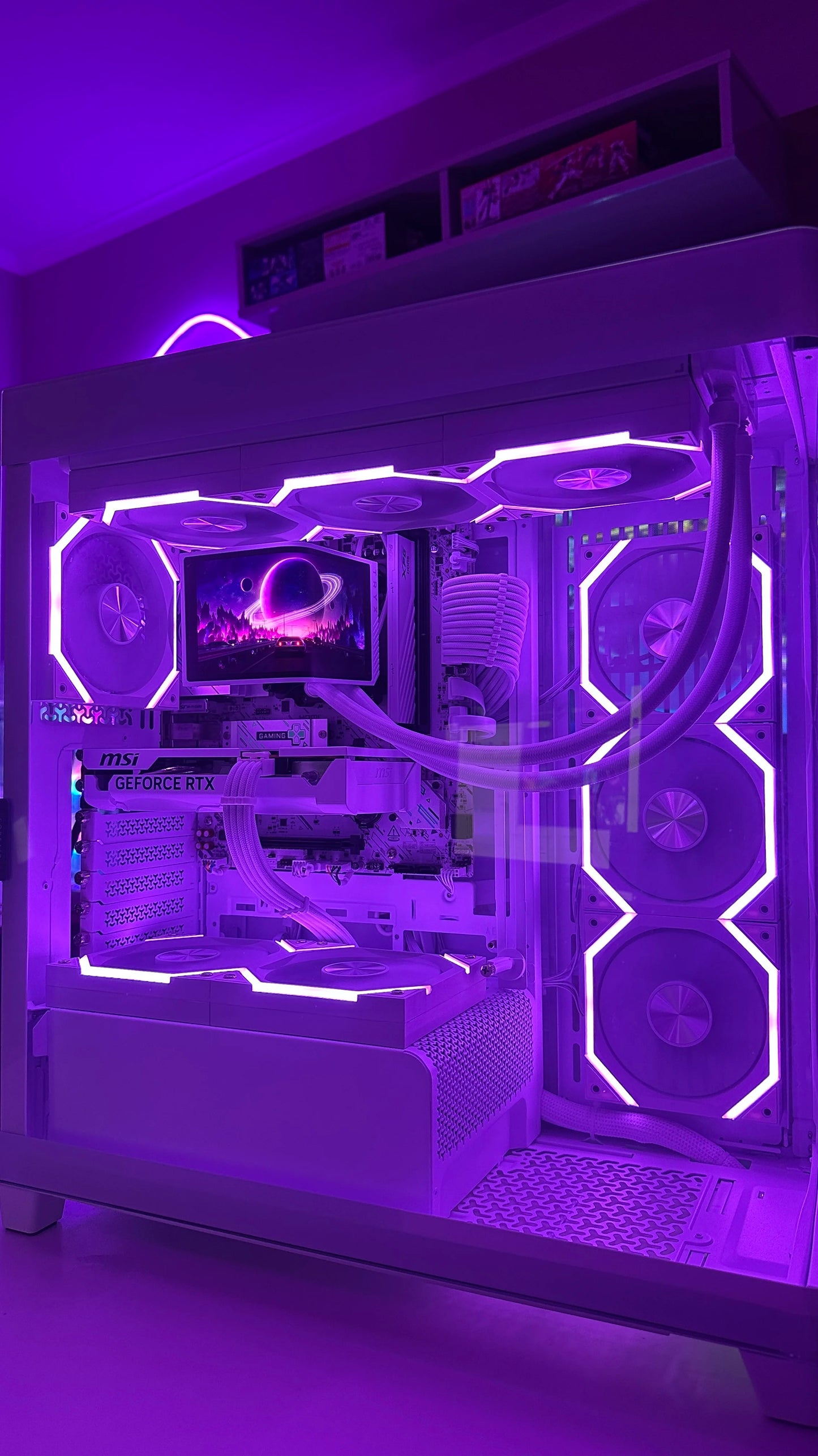 PC Gamer Gama Alta / Ryzen 5 9600X / RTX 5070 / Corsair 4500X