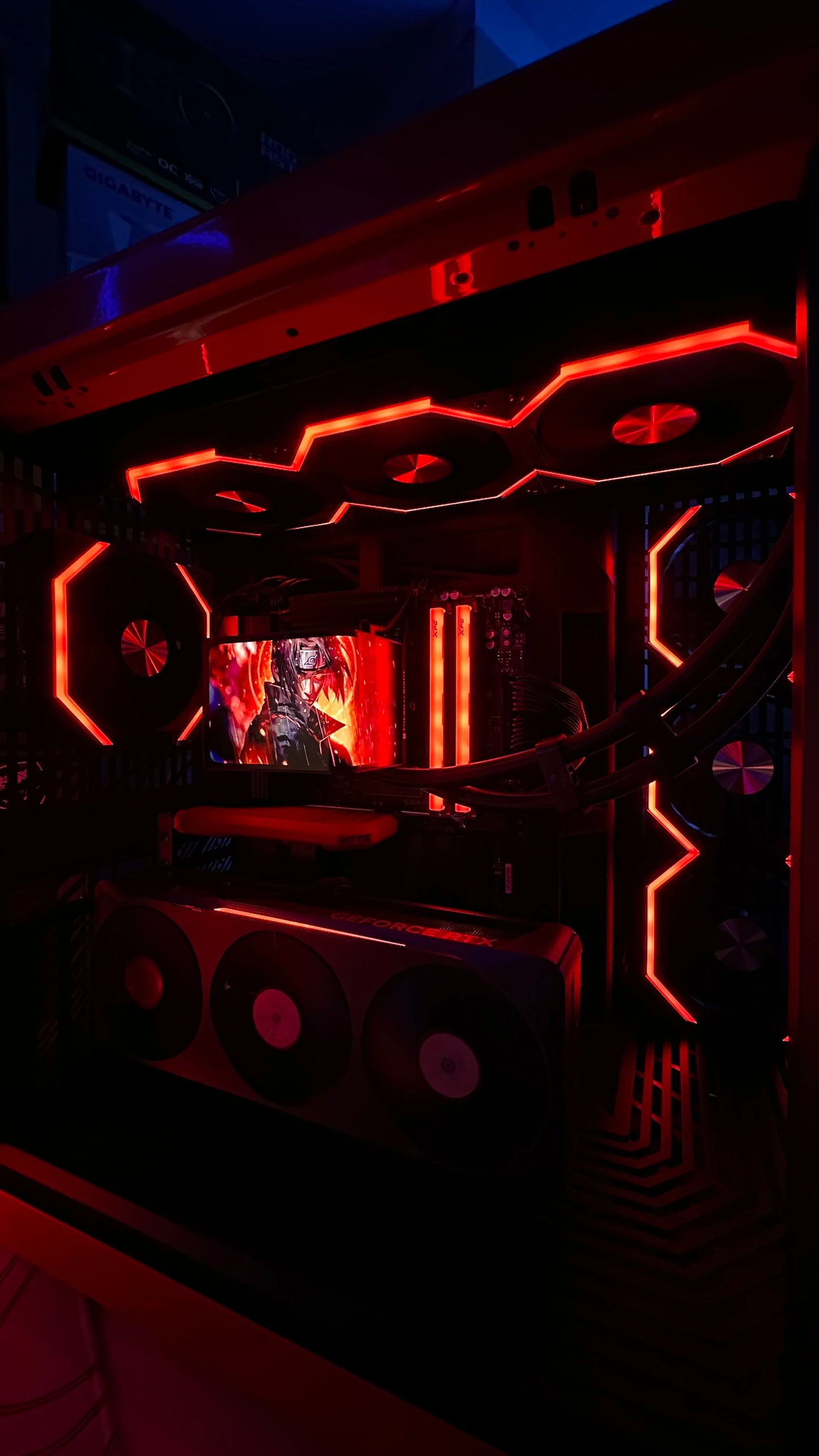PC Gamer Gama Alta / Ryzen 7 7800X3D / RTX 5070 / Hyte Y70 /