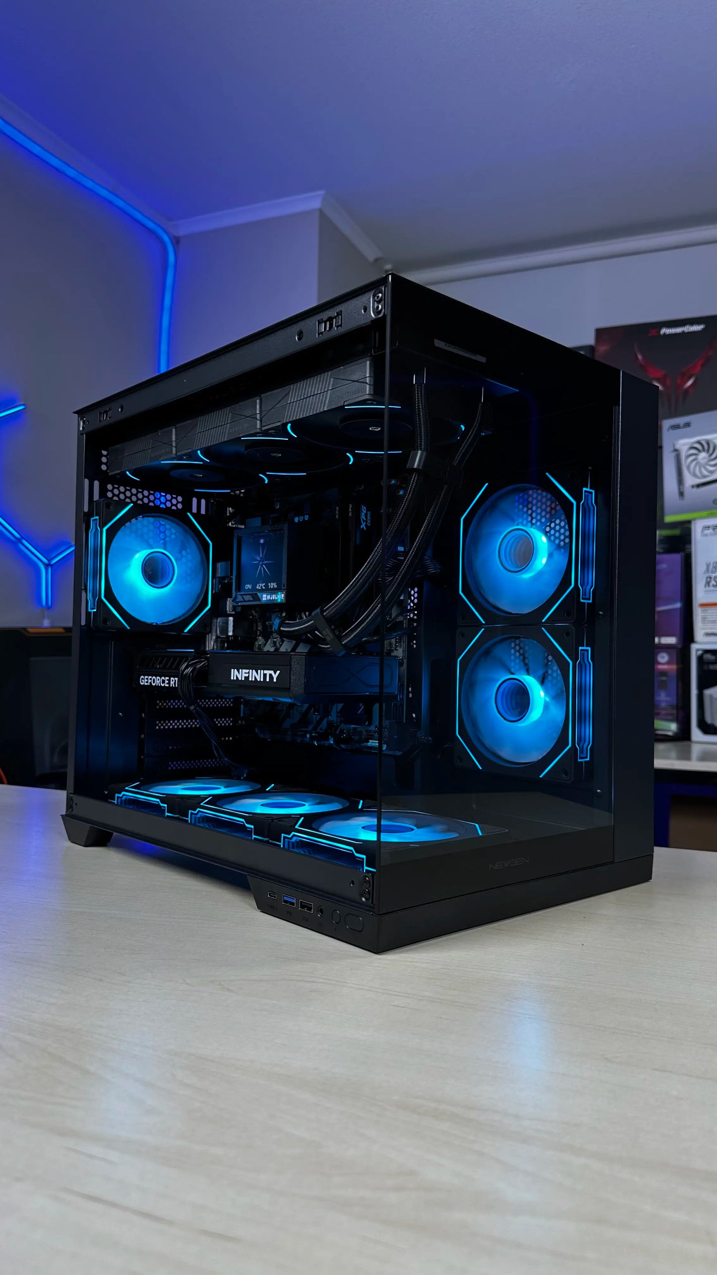PC Gamer Gama Media | Ryzen 5 8400F / RTX 5060 / Cobalt XL