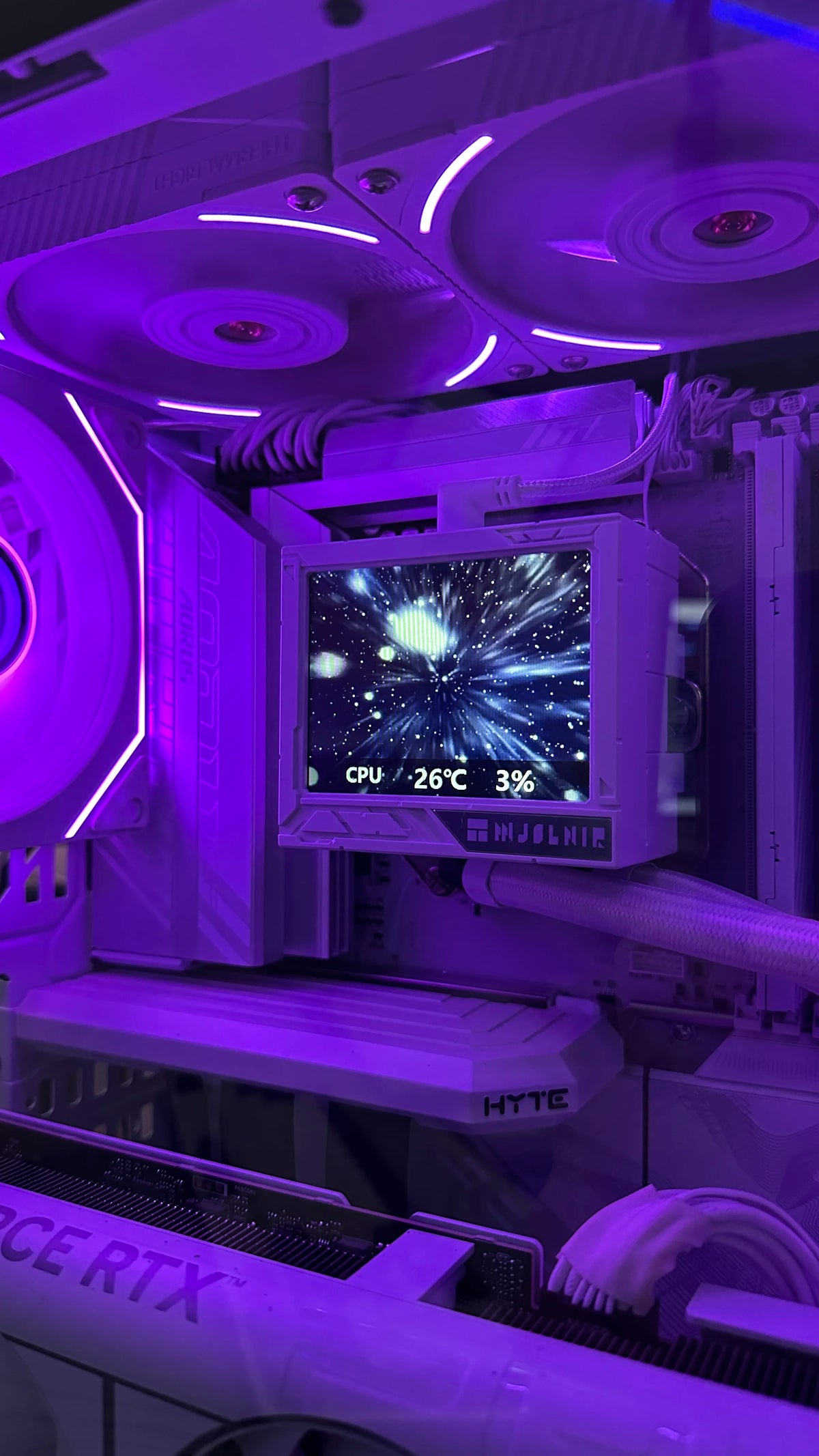 PC Gamer Gama Alta / Ryzen 7 8700F / RTX 5070 / Hyte Y60 /