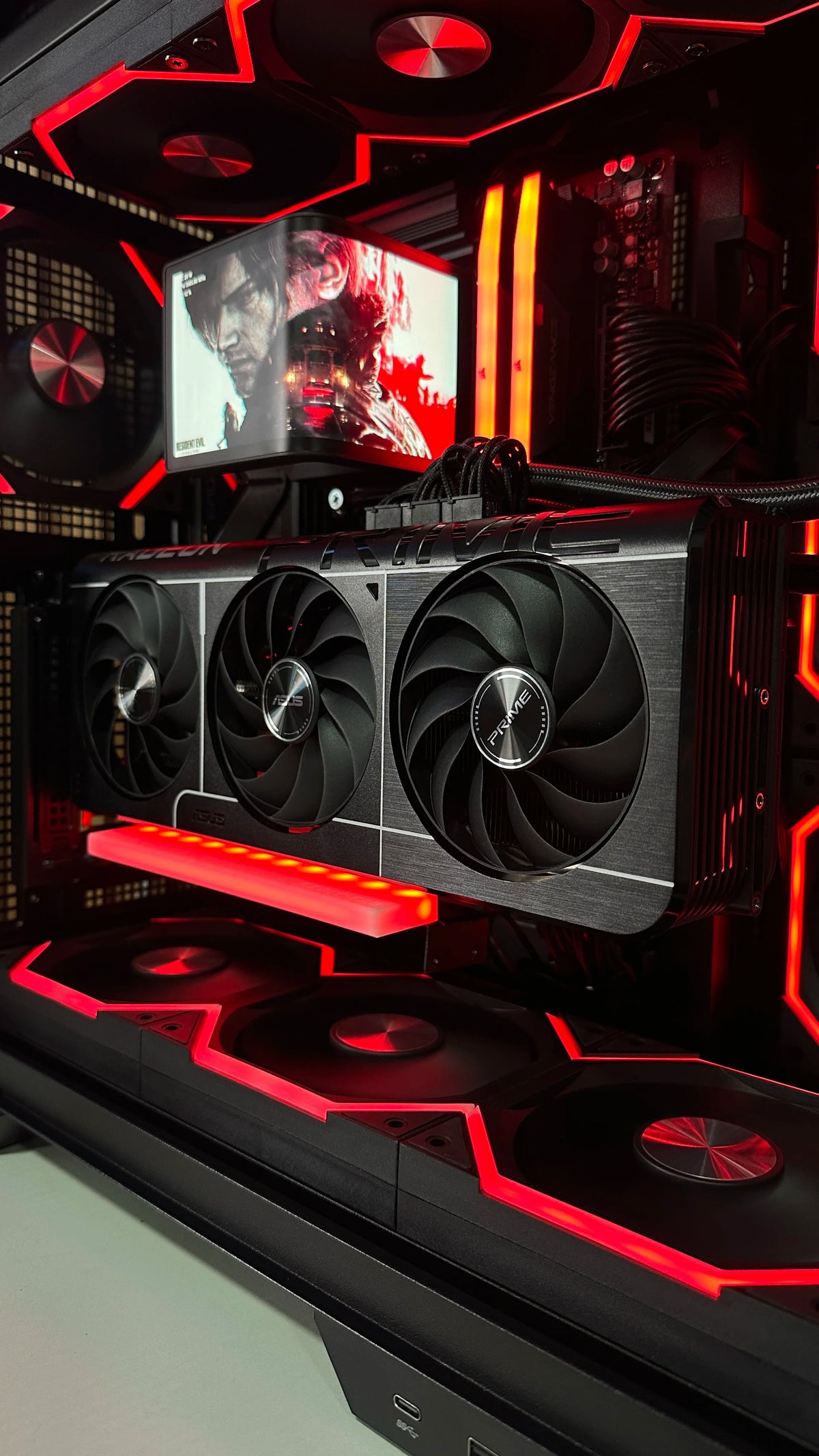 PC Gamer Gama Premium | Ryzen 7 7800X3D / RX 9070 XT / 1TB