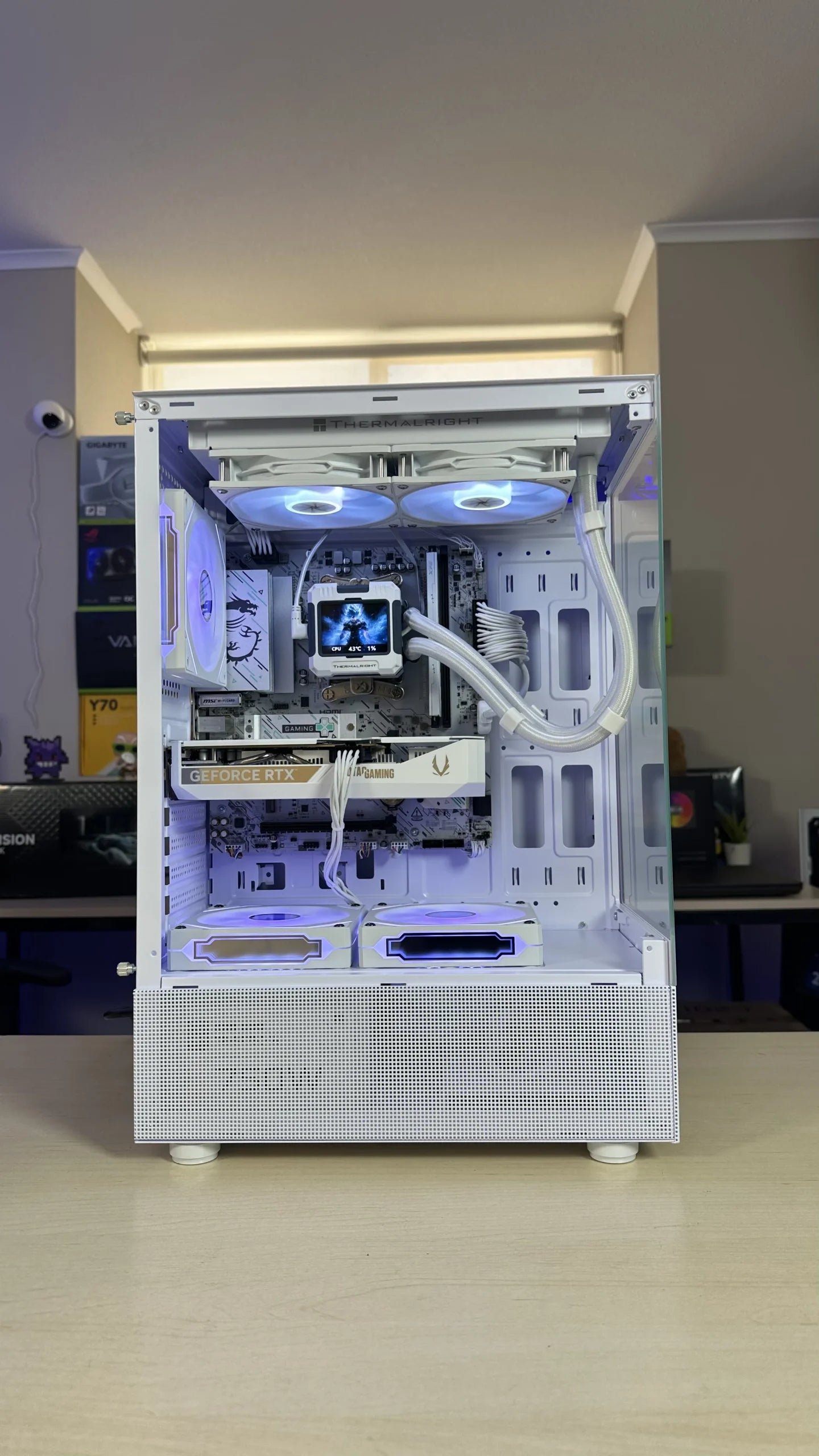 PC Gamer Gama Media | Ryzen 5 9600X / RTX 5060 / Liquida 240 Con Pantalla